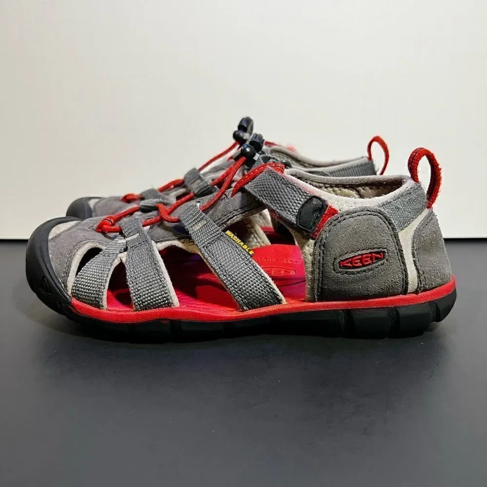 Kids KEEN CNX Waterproof Grey Outdoor Sandals / Size 4